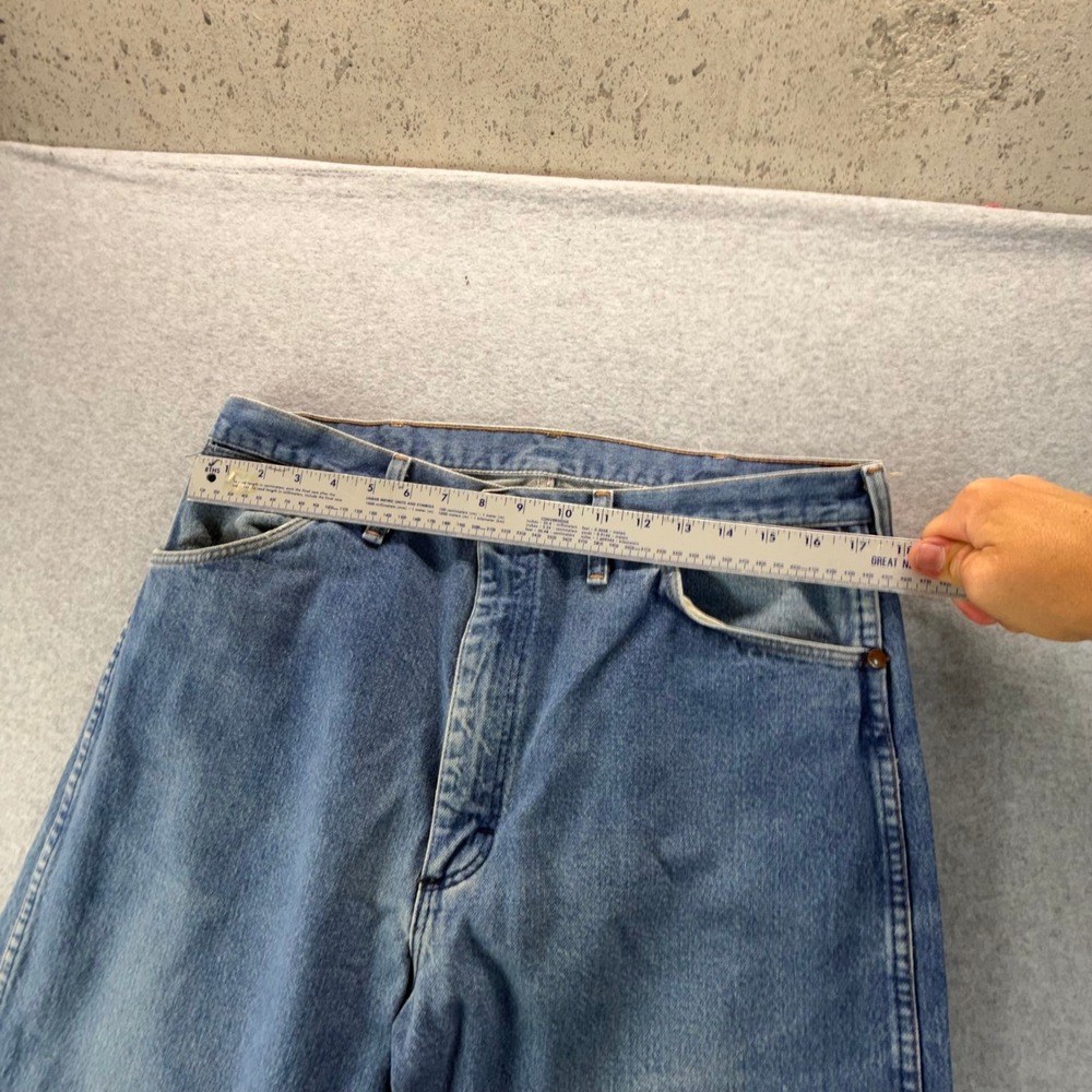 Vintage Wrangler 936DEN Cowboy Cut Slim Fit Jeans Mens 35x31 Blue Made in USA - Picture 3 of 10